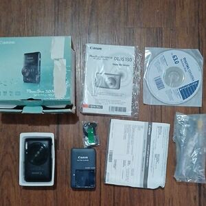 Canon Powershot SD1400 IS Black Digital Camera Set